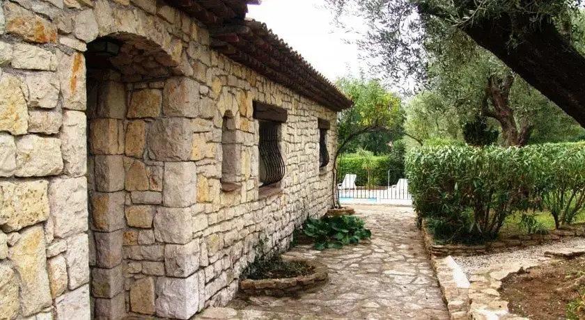 Mas du Moustier