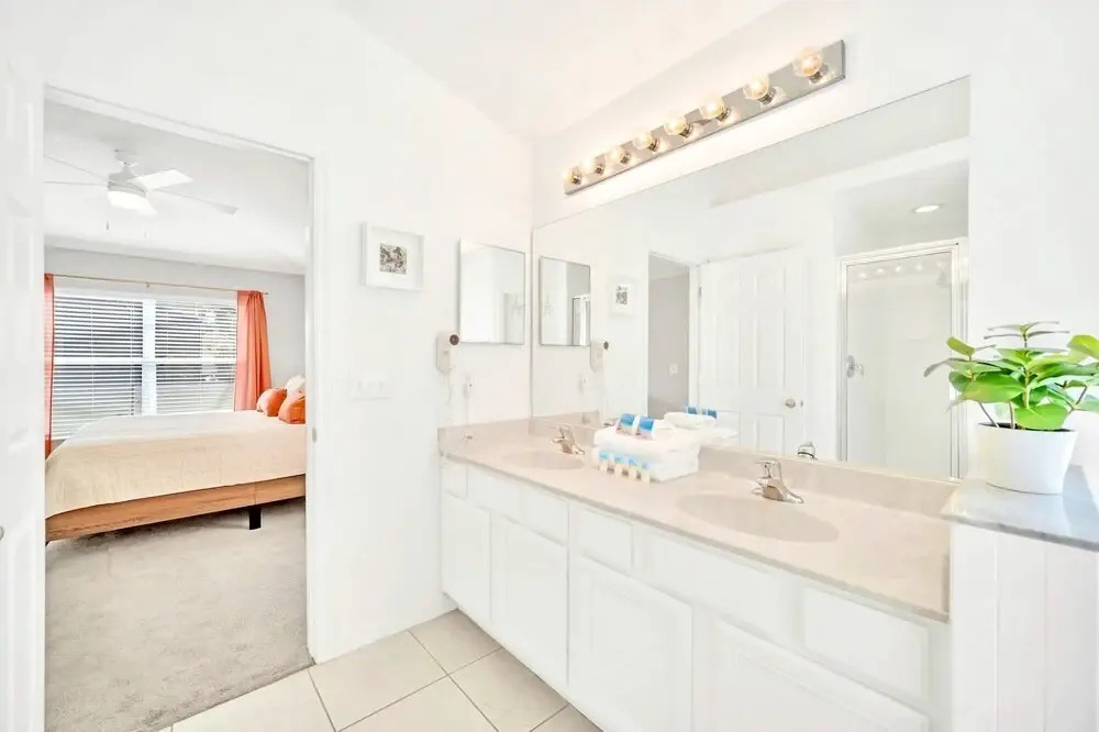 Bright 5BR Home w Pool and Hot Tub - Near Disney