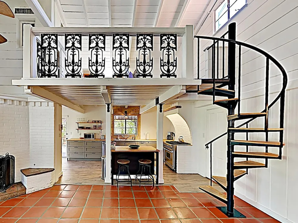 New Listing! Classic Downtown Home w/ Pool