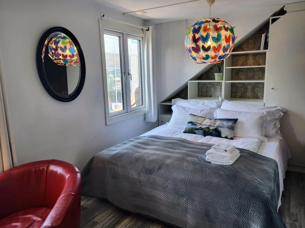 Cozee Central Apartments