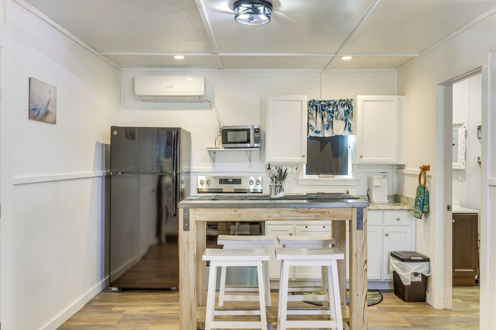 Pet-friendly Canyon Lake Studio: Fish, Boat, Relax