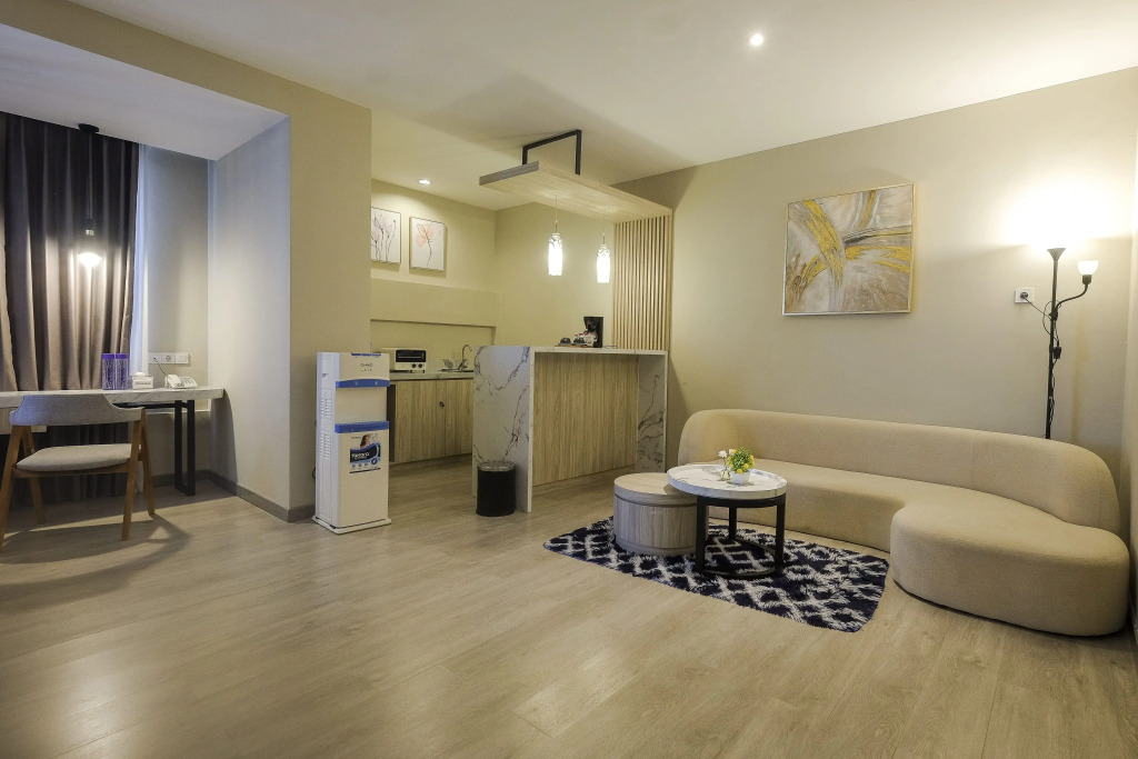 Front One Gosyen Hotel Salatiga