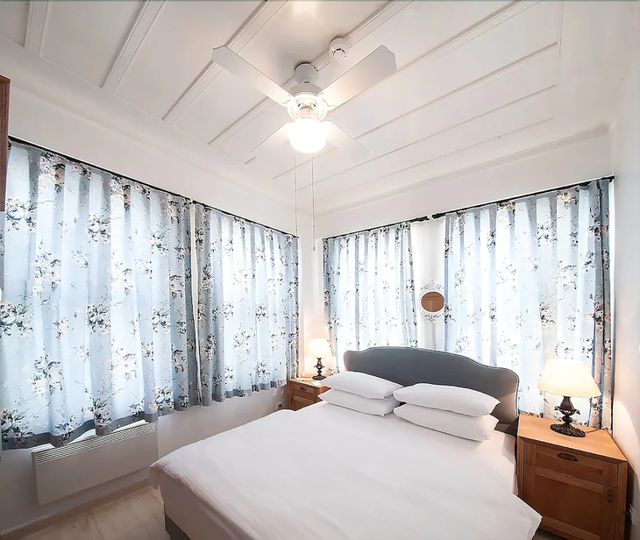 Quarante Hotel