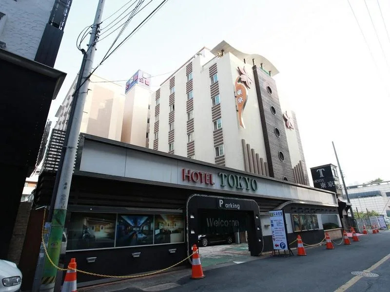 Tokyo Motel