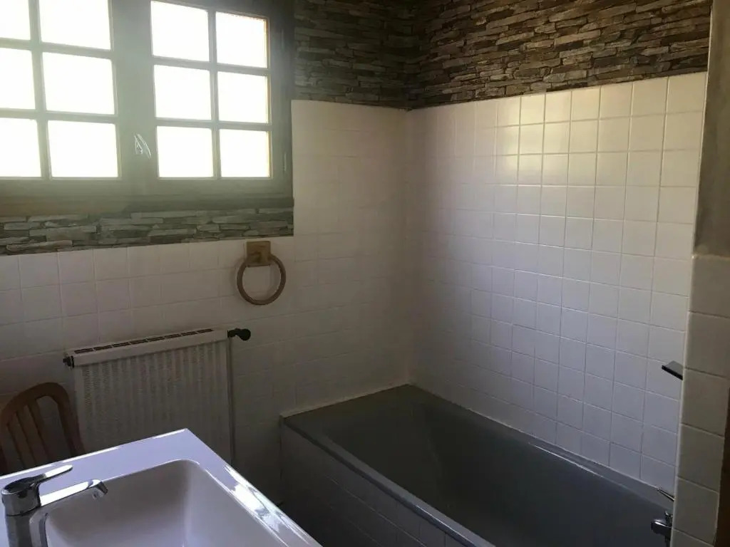 Chalet Années 70 Spacieux pour 10 Pers. - FR-1-445-139