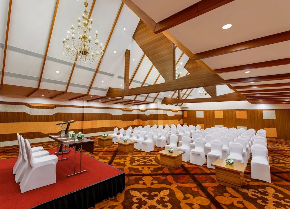 Sobit Sarovar Portico