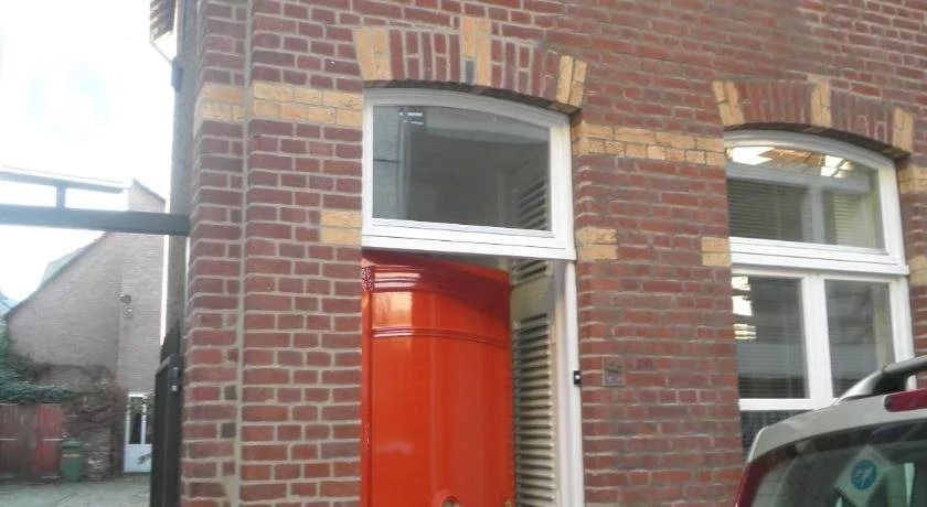 The Maastricht Treat(-y) Town House