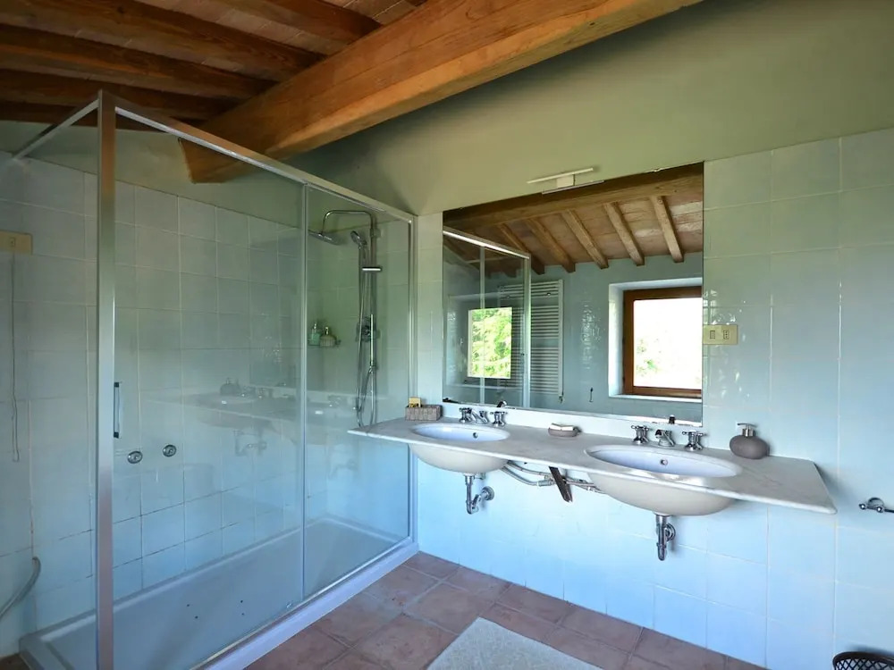 Farmhouse in Pisan Hills with Pool