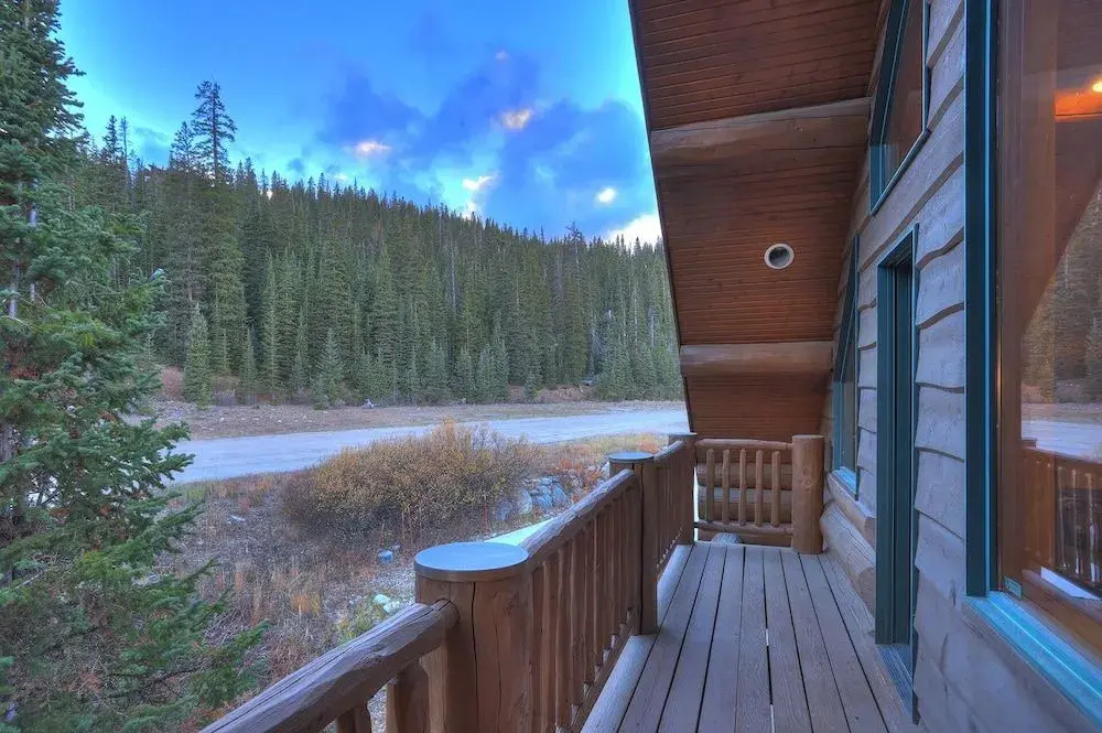 Pine Forest Lodge