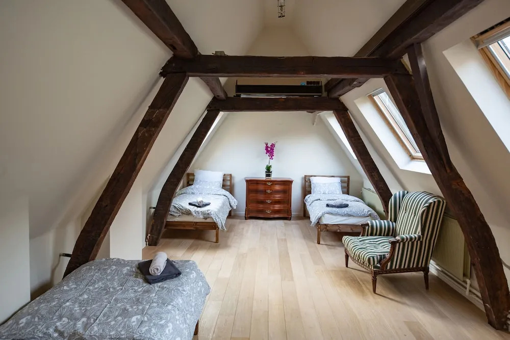 HOFMARKGRAAF - Unique apartment in historic Antwerp mansion