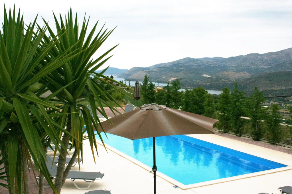 Lagoon View Apartments