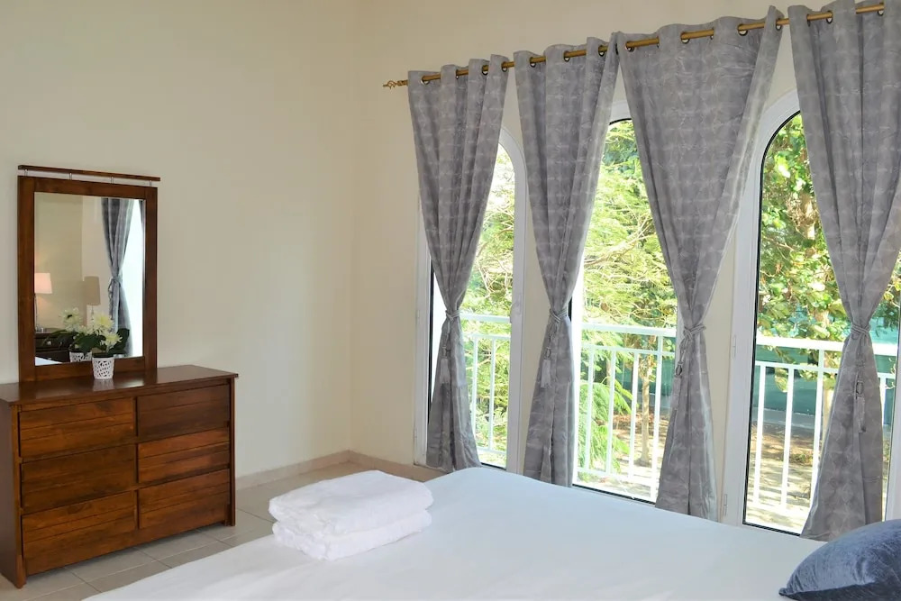 NMR - New Spacious Studio flat