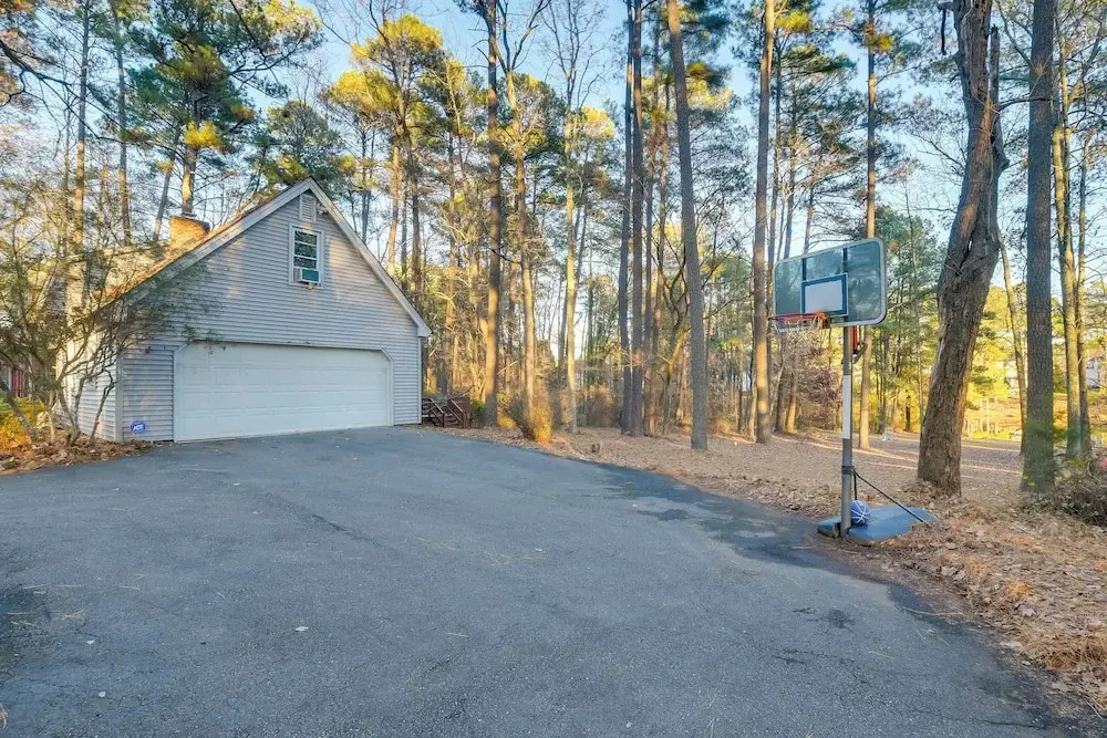 Durham Rare Waterfront Gem: Close to Everything!