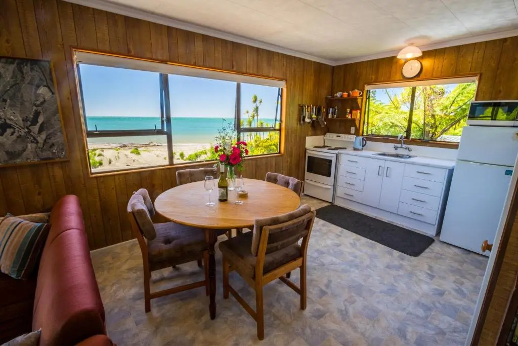 Tidal Treasure - Collingwood Holiday Home