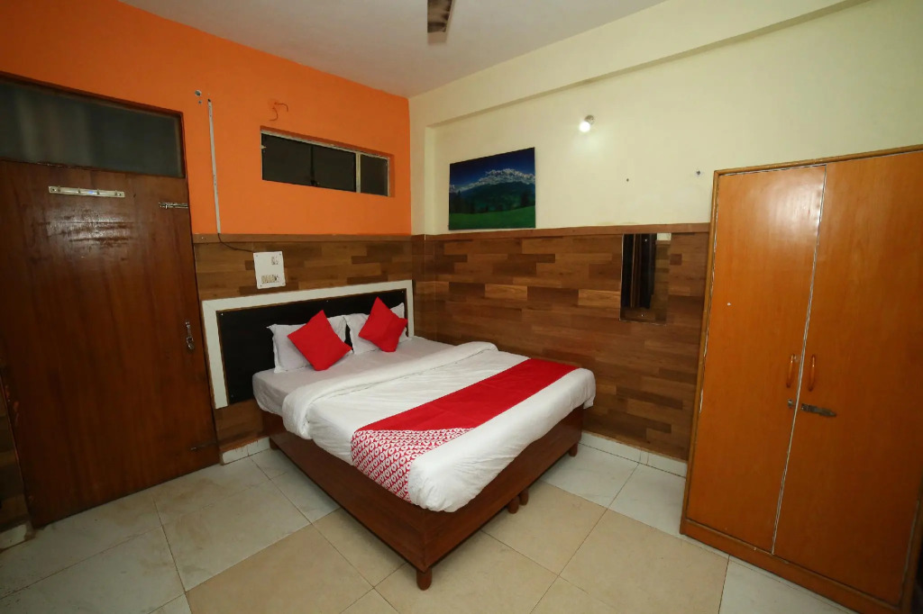 Collection O O 16710 Leelas Guest House