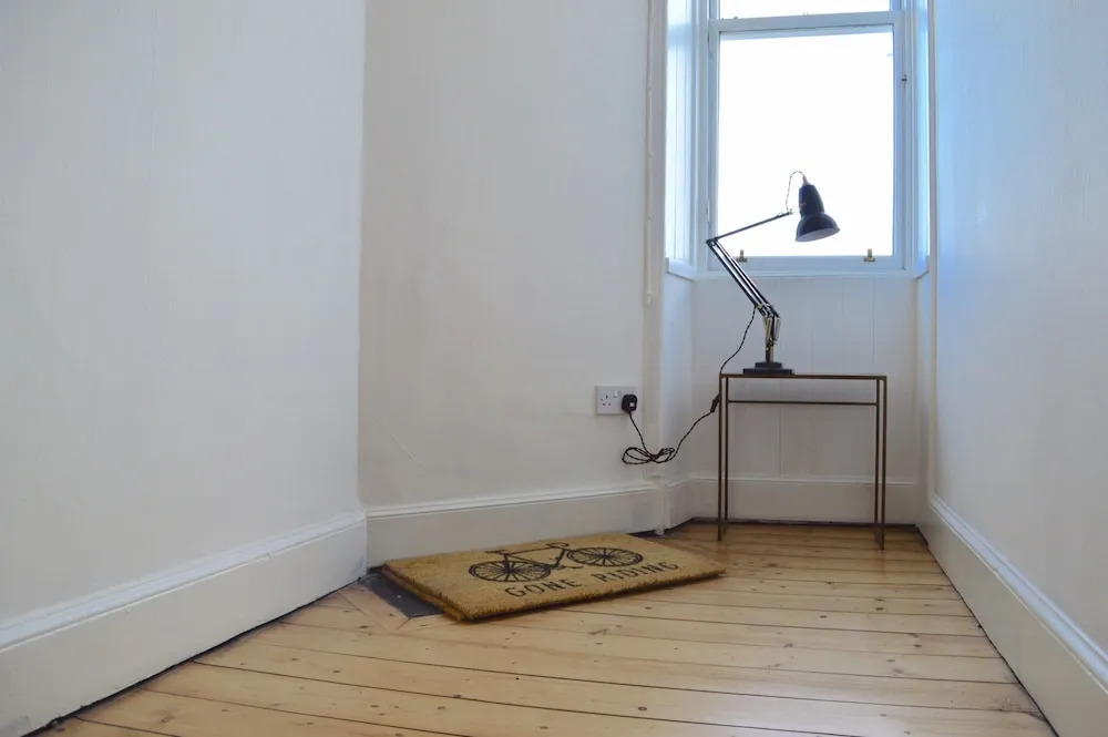 2 Bedroom Flat With Views of Holyrood