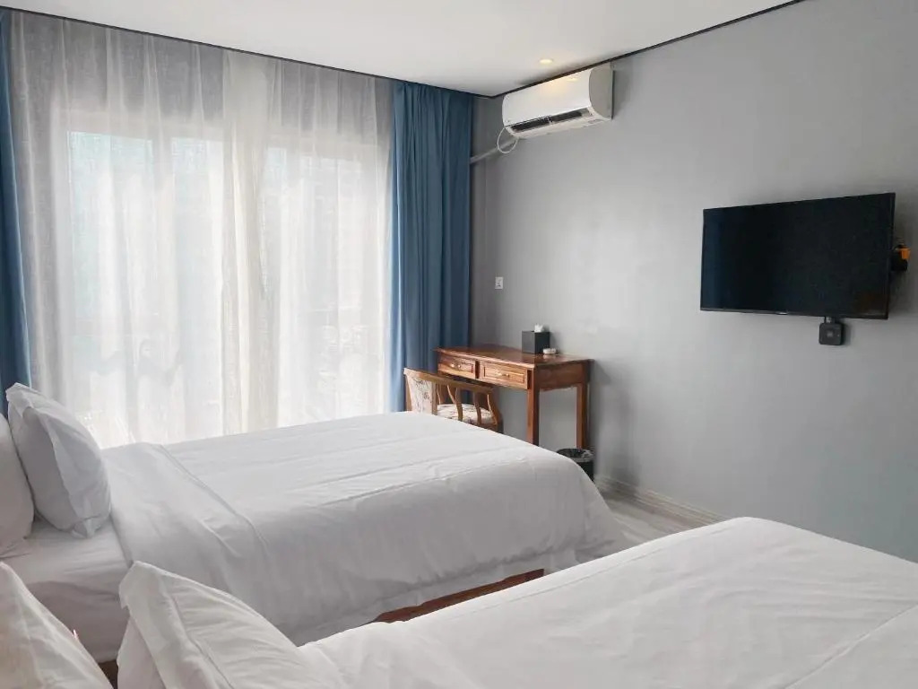 Junlan Hotel