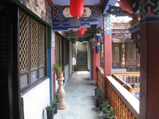 Lin'an Inn