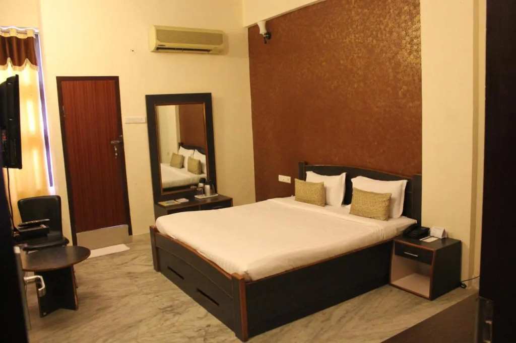 Hotel Savi Regency
