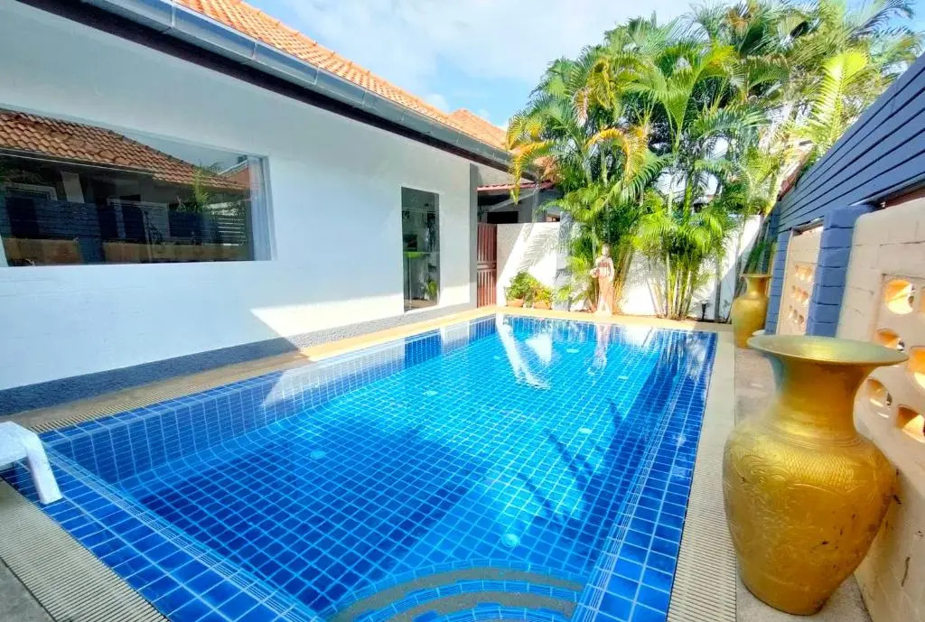GARDEN VILLA - PATTAYA HOLIDAY HOUSE WALKING STREET 4 bedrooms