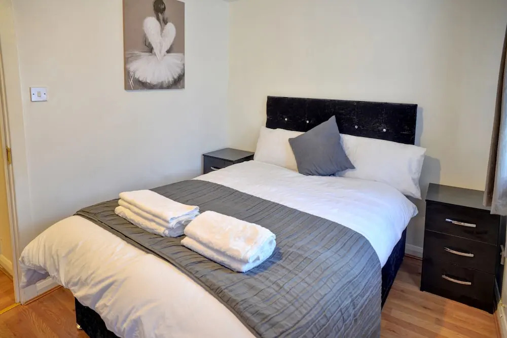 Premier 2bed Hse Nr Excel.clean.wifi.free Parking