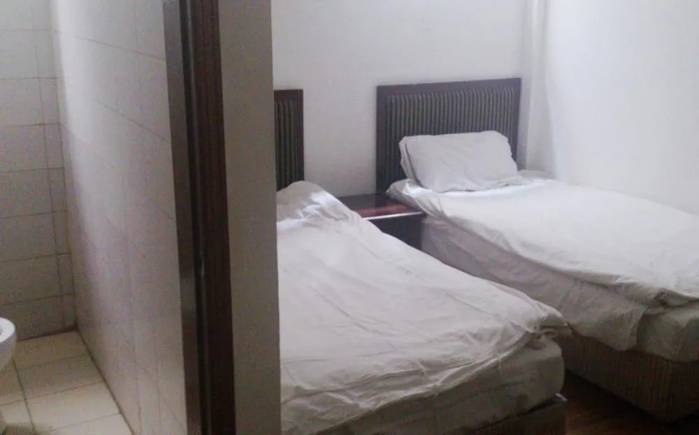 Guanzhong Hostel