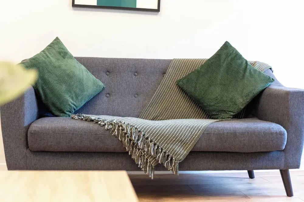 The Annick Suite No.1