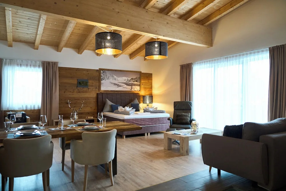 Hotel Alpennest - Mountain Hideaway in Leutasch