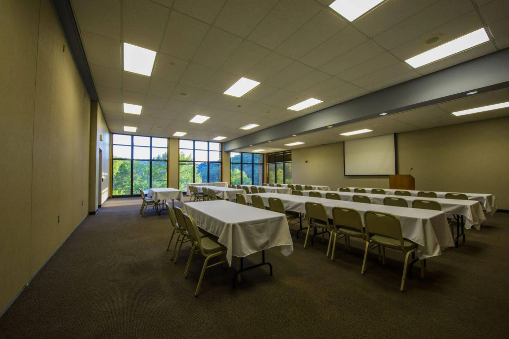 Buckhorn Lake State Resort Park