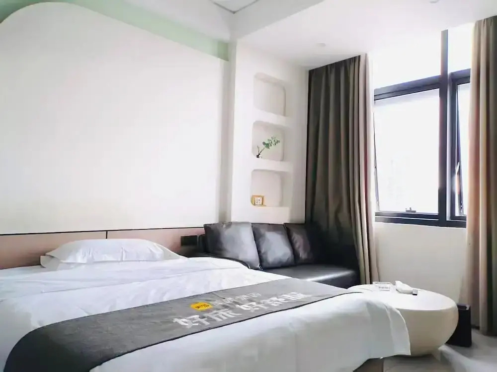 Chongqing Justom Family Serviced Apartments 4