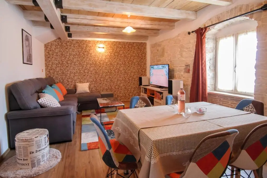 Apartments Borgo 8
