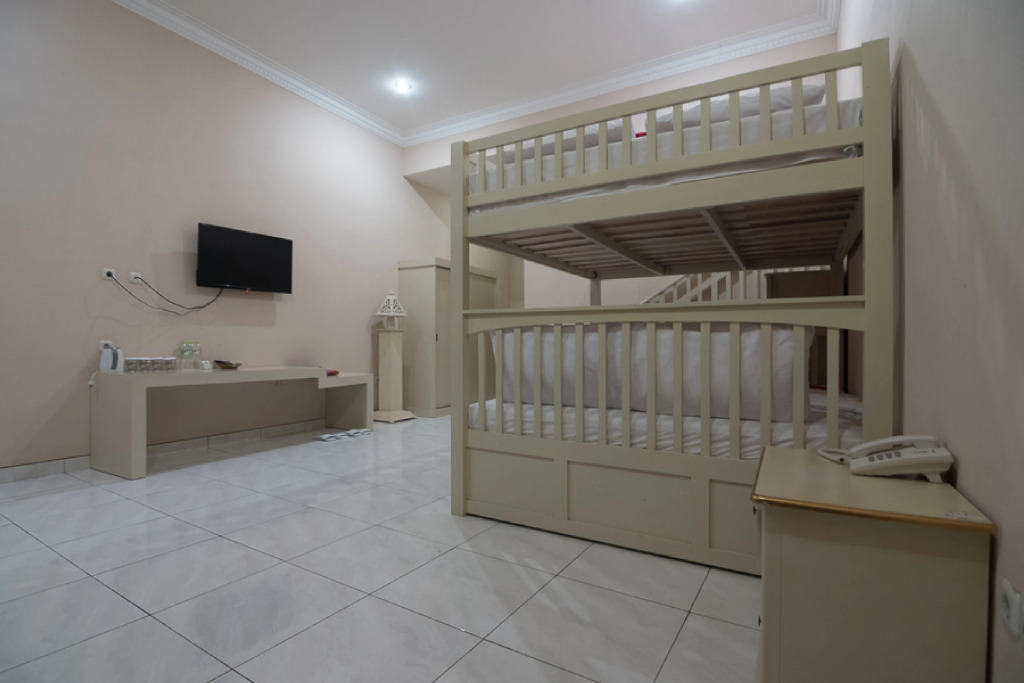 RedDoorz Premium @ Kahai Beach Lampung