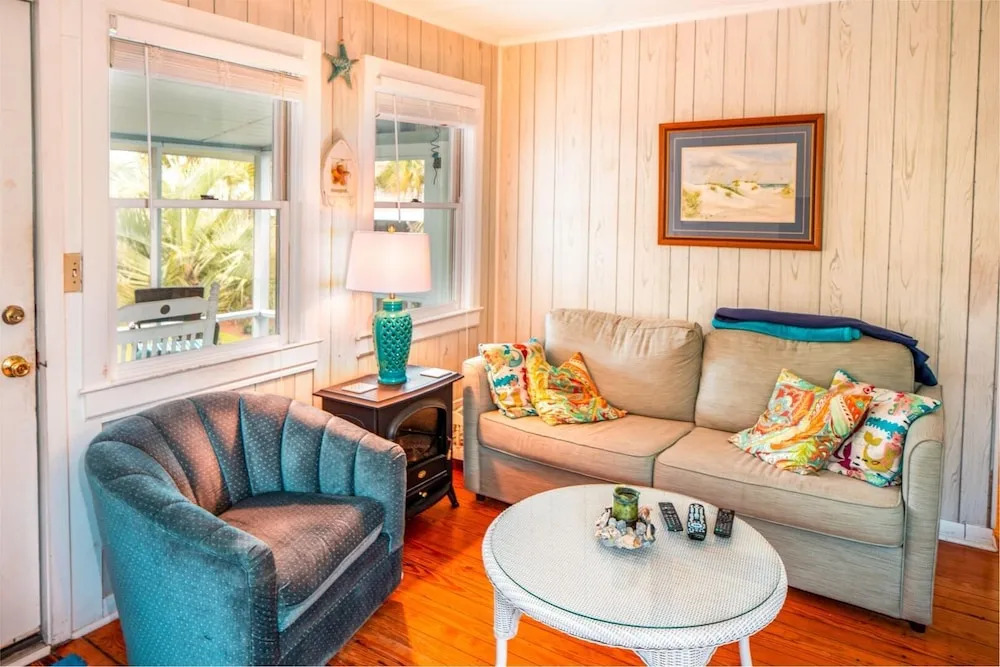 CScape - 2 Br Home