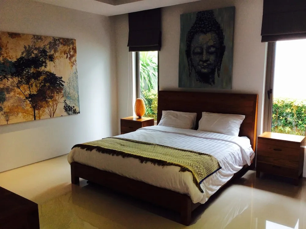 Anchan Lagoon Serenity Villa
