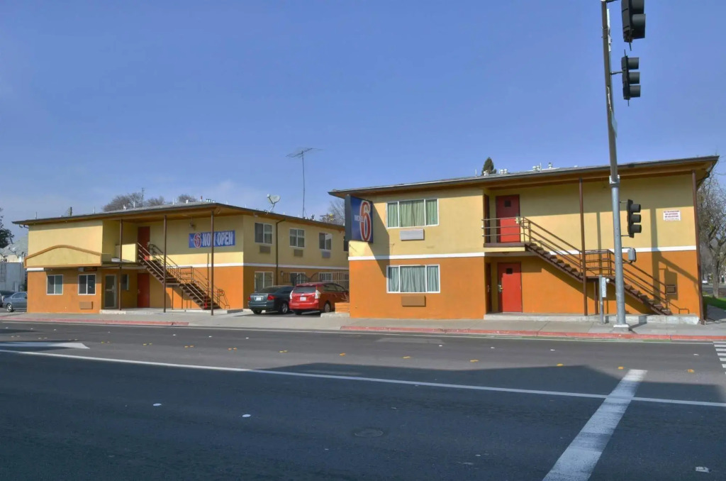 Motel 6-Modesto, CA - Downtown