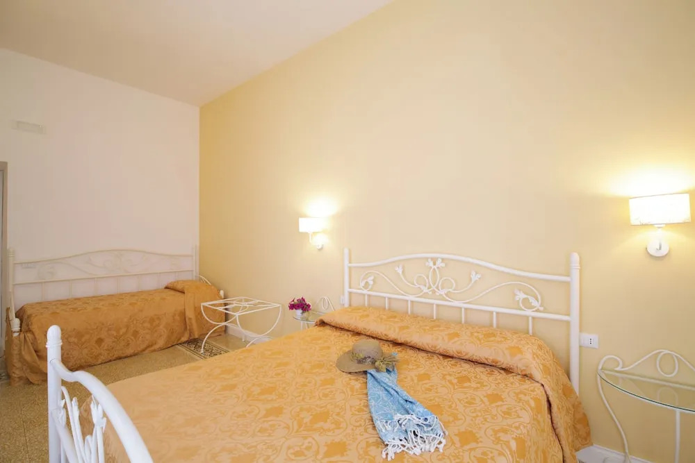 B&B Monsignore