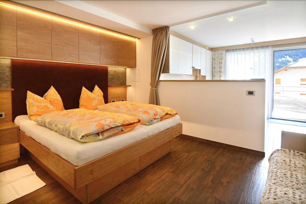 Apartment 4 Holiday - Apartment Mujnei