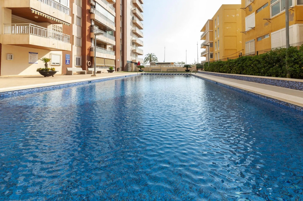 TORRES DEL MAR - Apartment with sea views in Playa de Gandia. Free WiFi
