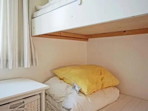 Two-Bedroom Holiday home in Svaneke 5