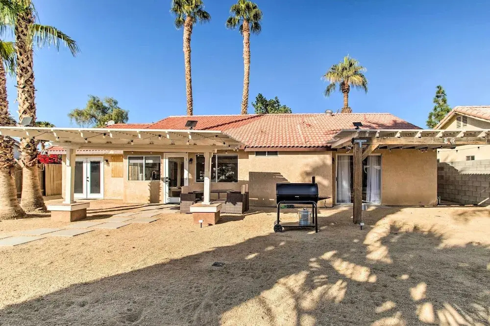 2 Mi to Coachella: Indio Getaway w/ Outdoor Oasis