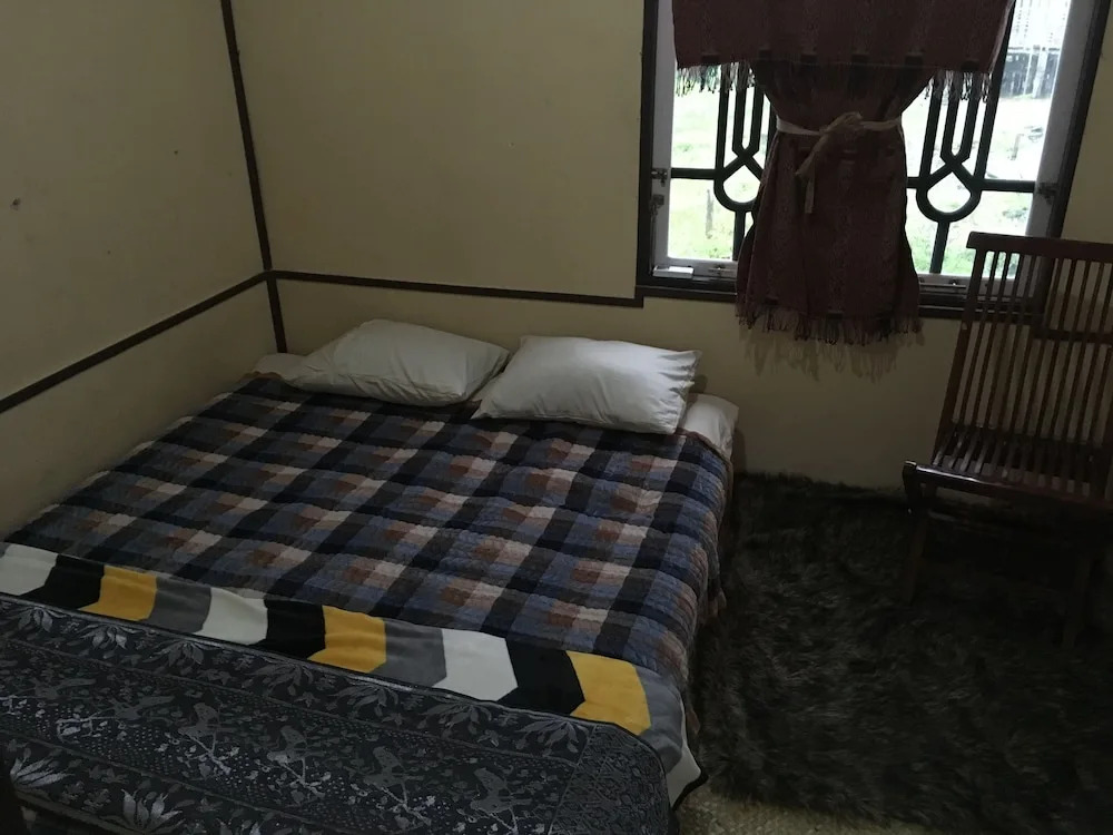 Arut Riverside Guesthouse