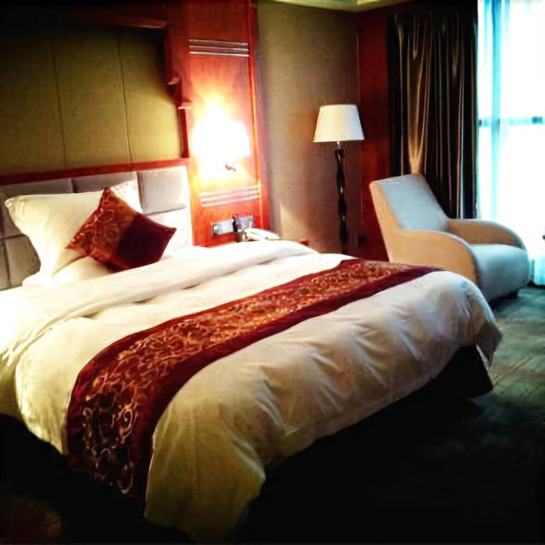 Houde Nanquanshan Hotel