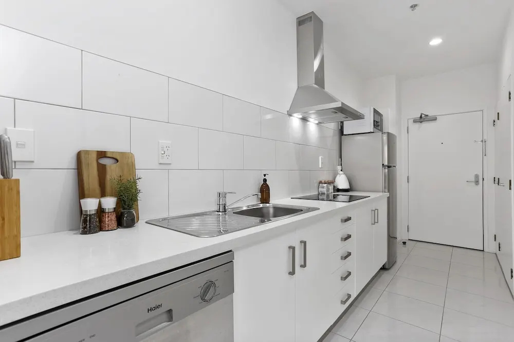 Renovated Apartment in Heart of City