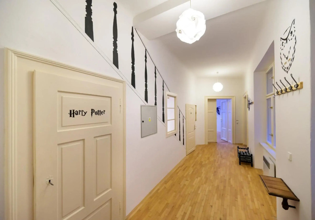 Amazing Harry Potter'S Apt. At Old Town