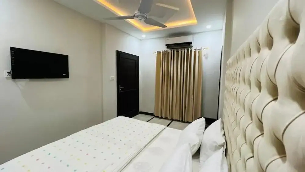 Hotel 11 Islamabad
