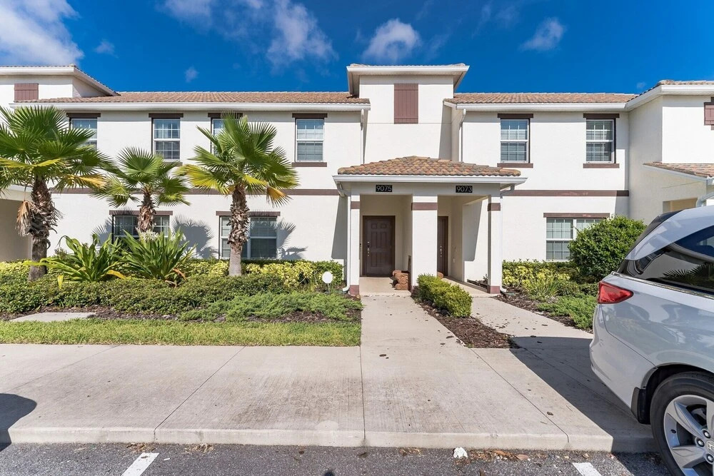 Stunning Resort Home With Private Pool And Amenities 4 Bedroom Townhouse by Redawning