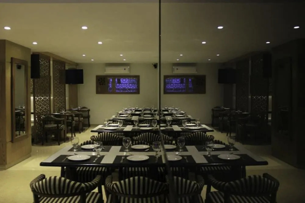 Express Hotel Lahore