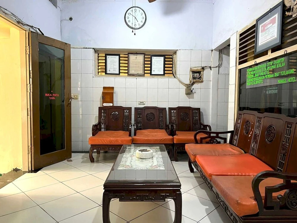 Hotel O Kost Gowa Near Gowa
