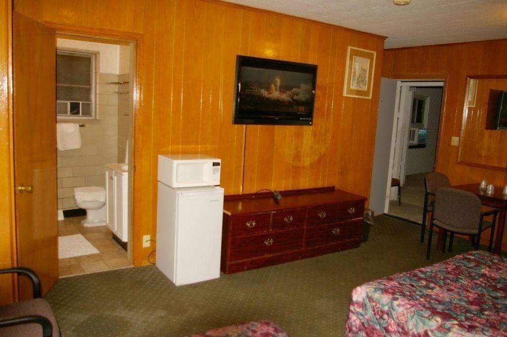 Kenwood Motel