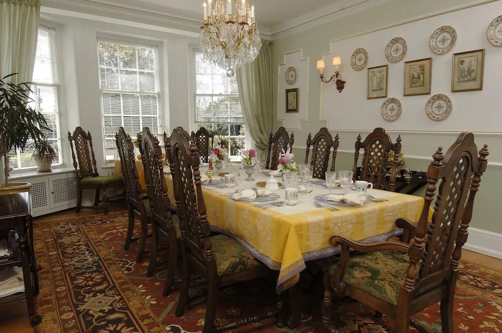 Villa Marco Polo Bed and Breakfast Inn
